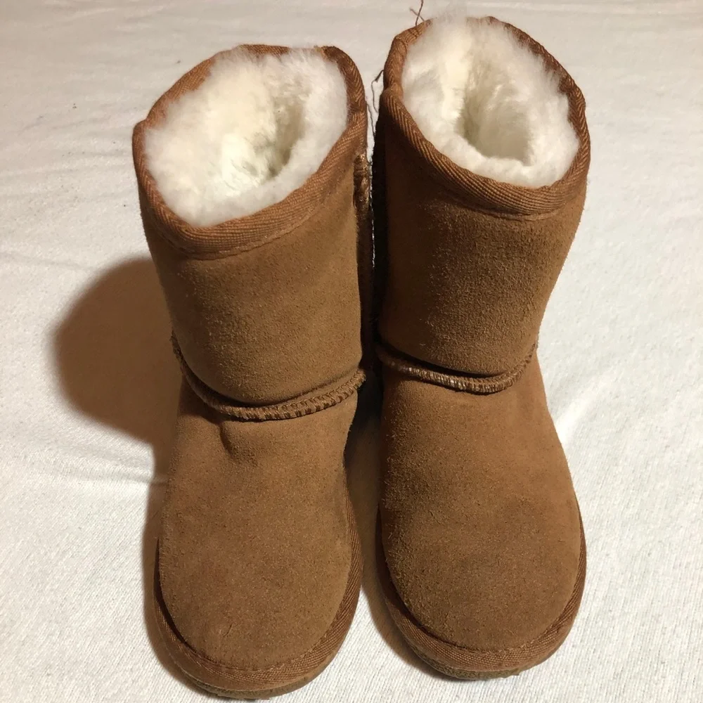 Cloud Nine Sheepskin Kids Boots
